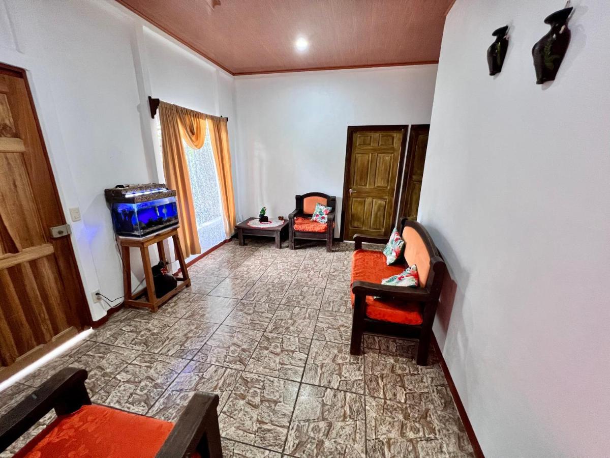 Natural Experience House Tortuguero Exteriör bild
